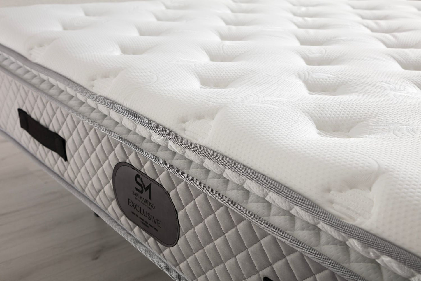 Matelas San Martino Exclusif Ressorts Gris - 32 cm avec surmatelas Intégré